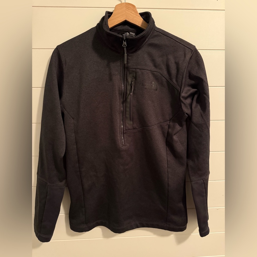 The North Face Men’s Charcoal Quarter-Zip Pullover Size Small